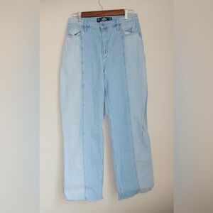 Hollister Women's Light Blue Straight Leg Jeans